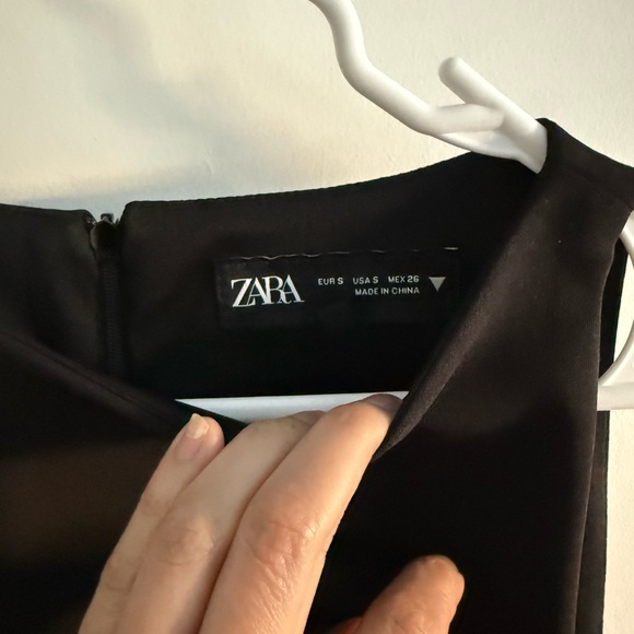 Zara - Stretchy Feather Dress - Black Mini Dress with Feathered Hem - LimitedEd - Picture 4 of 13